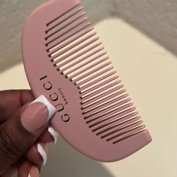 Gucci Beauty Mini Hair Comb Pastel Pink Minimalist Luxury Travel Cosmetic Bag main image 6